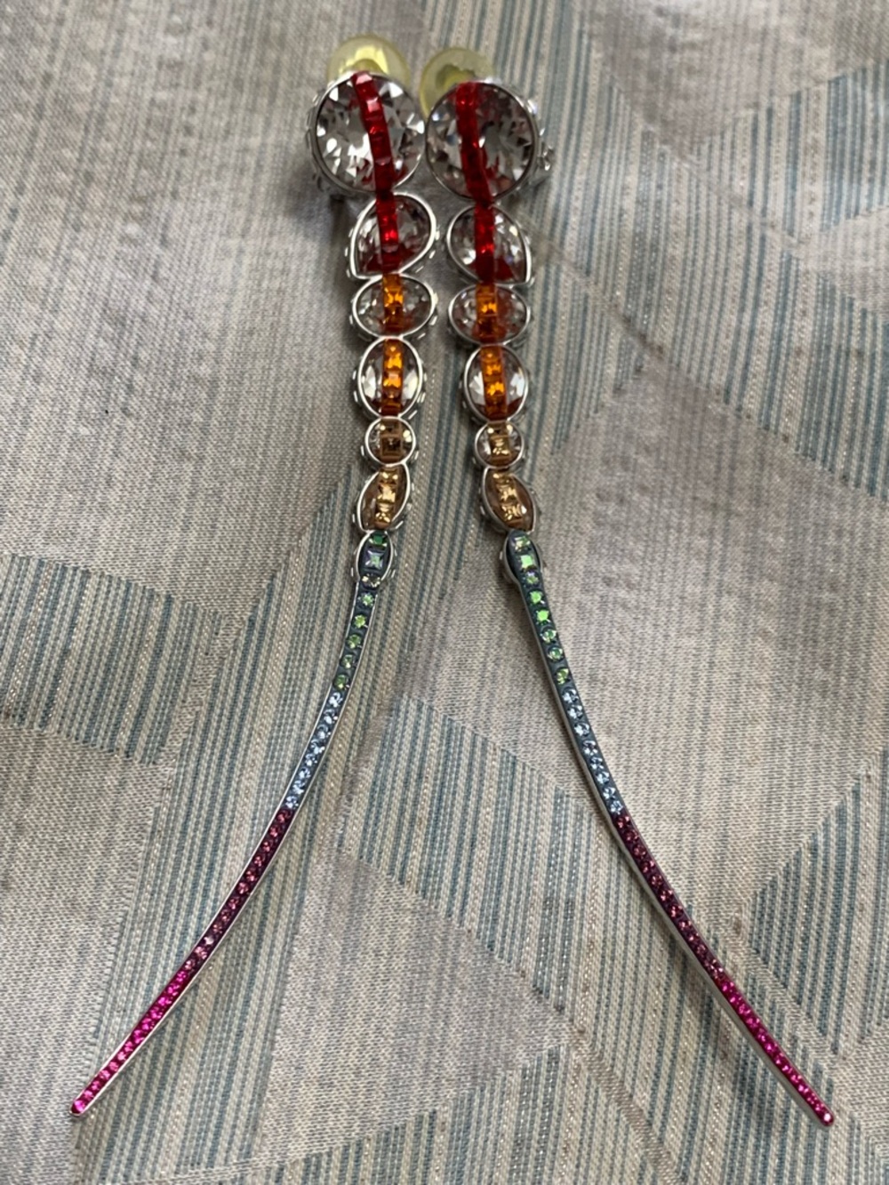 Ultra Rare Collector's Swarovski "Spectrum Shine" Crystal Linear Clip Earrings - Picture 14 of 16